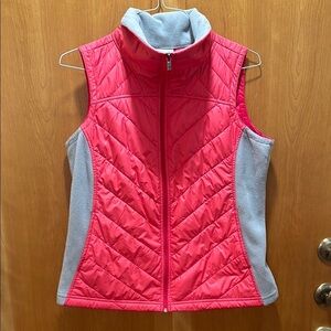 Columbia vest size large